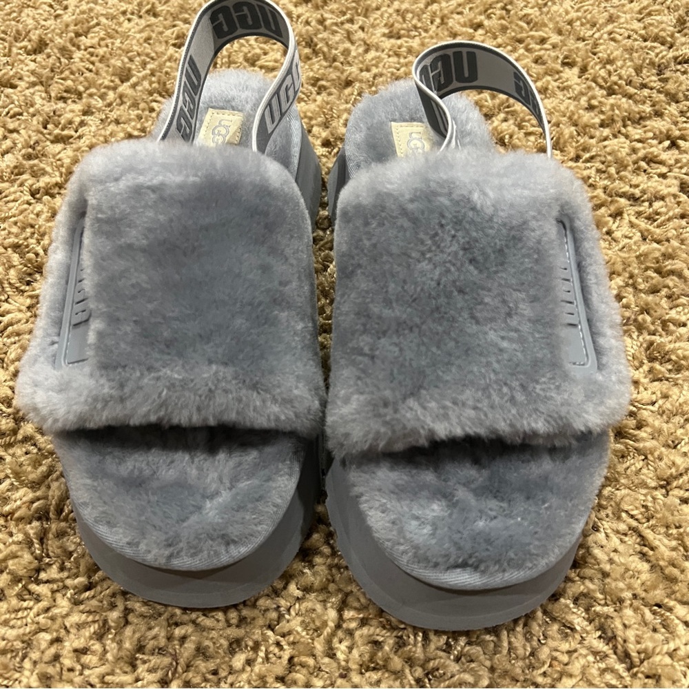 NWOB UGG Disco Sandal Slide on Slippers Ash Fog